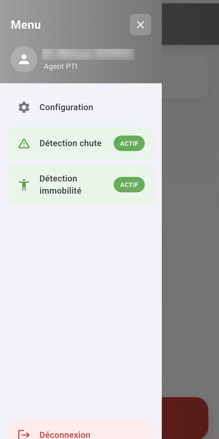 Le menu latéral : l’agent vérifie d’un coup d’œil que ses protections sont actives.